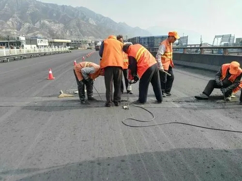 芗城道路桥梁病害治理